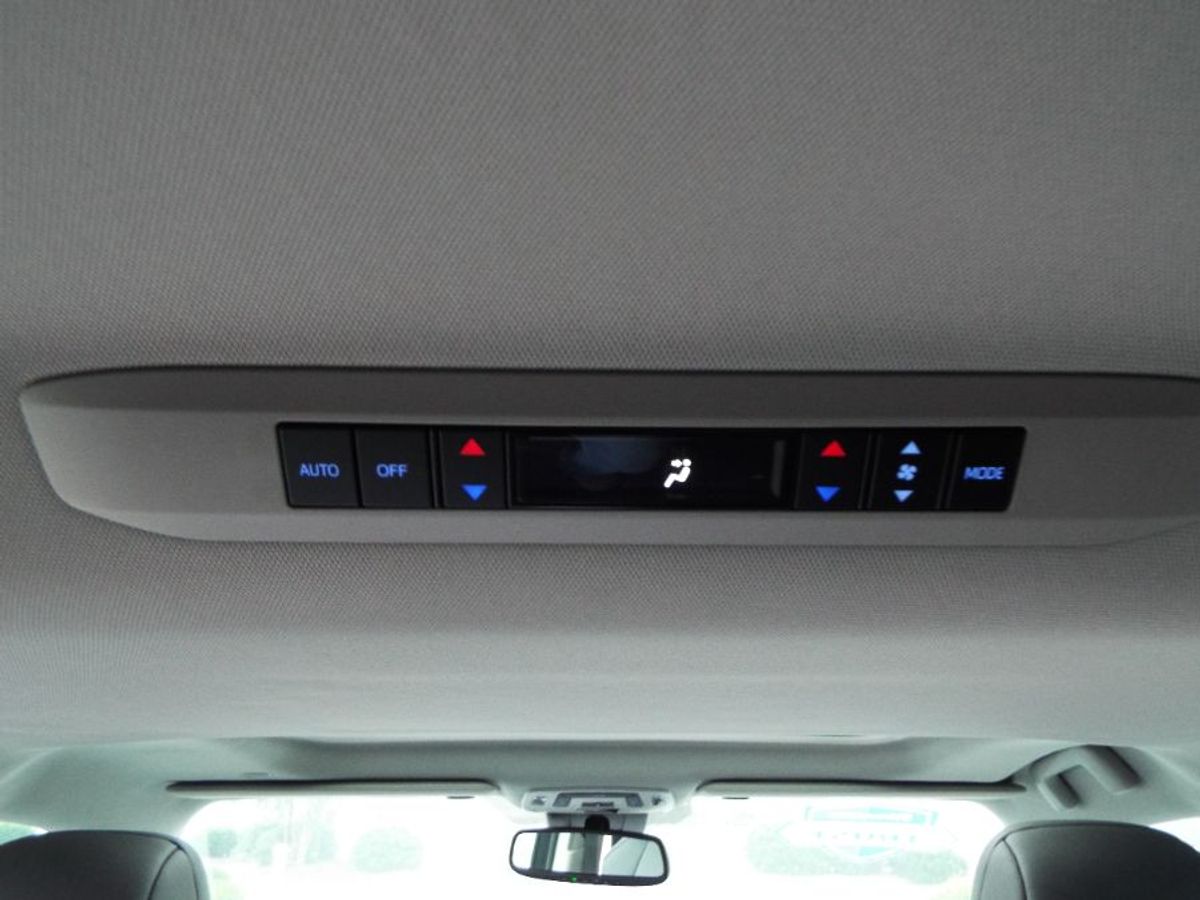 2024 TOYOTA SIENNA - Image 25