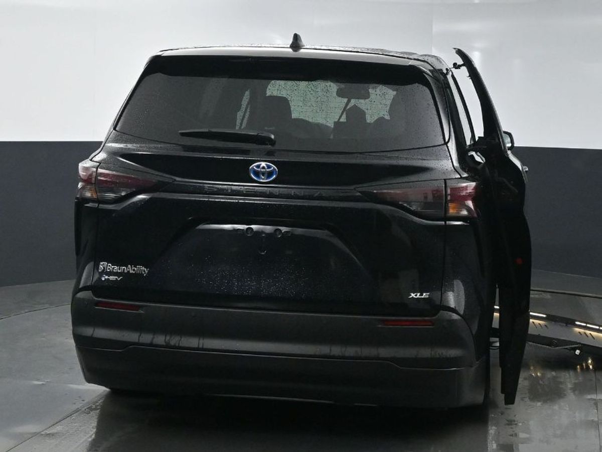 2025 TOYOTA SIENNA - Image 6