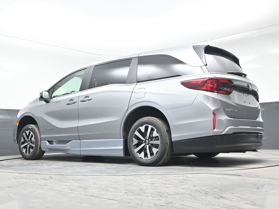 New 2026 Honda Odyssey EX-L - BraunAbility Side Entry Entry In Floor Automatic Ramp