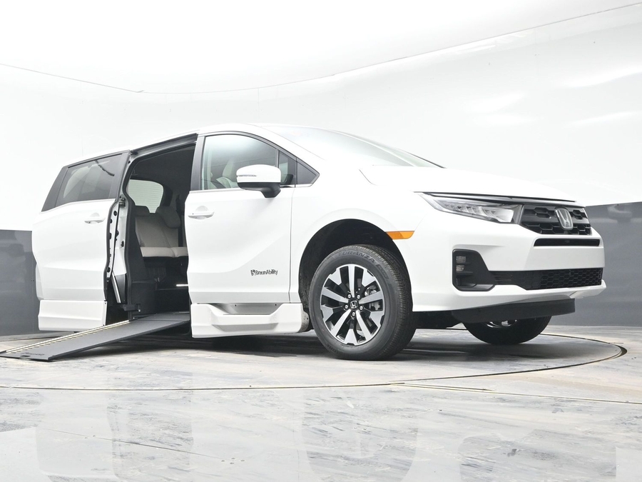 New 2026 Honda Odyssey EX-L - BraunAbility Side Entry Entry In Floor Automatic Ramp