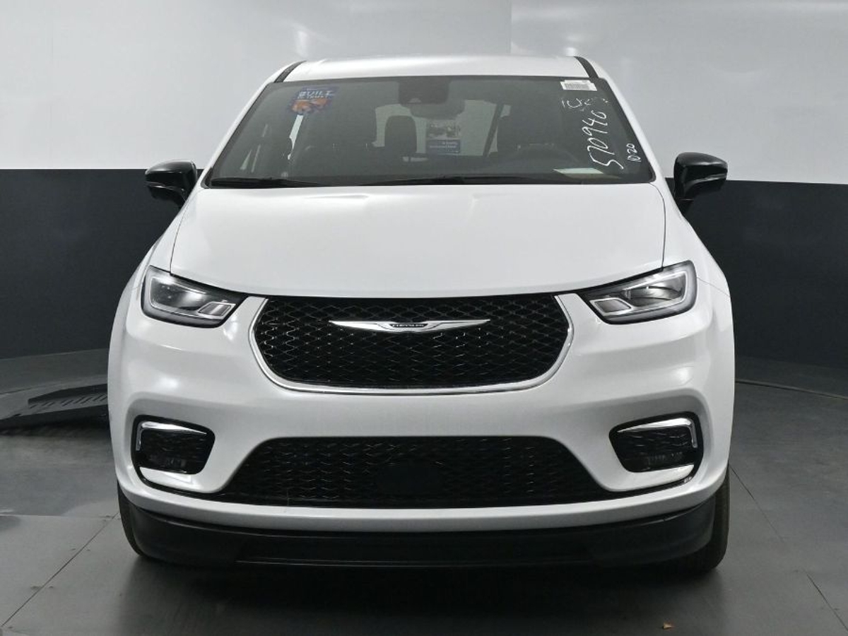 2025 CHRYSLER PACIFICA - Image 3