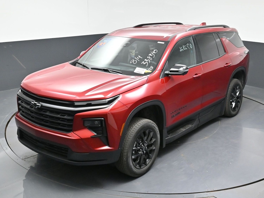 New 2026 Chevrolet Traverse 1LT Midnight - BraunAbility Side Entry In Floor Automatic Ramp