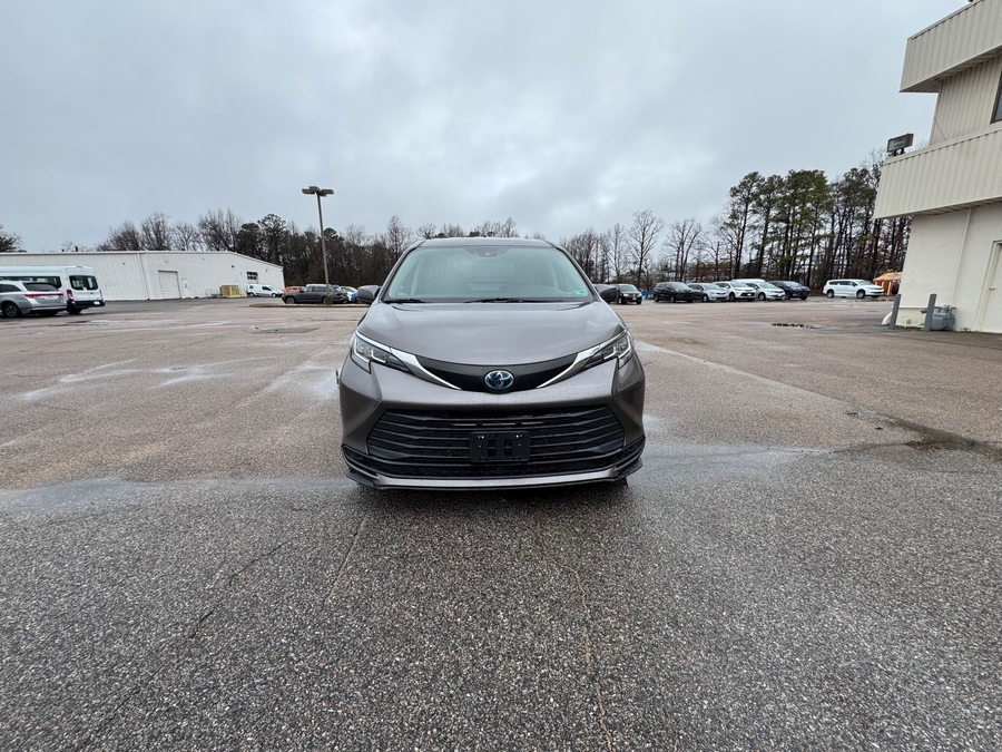 2023 TOYOTA SIENNA - Image 1