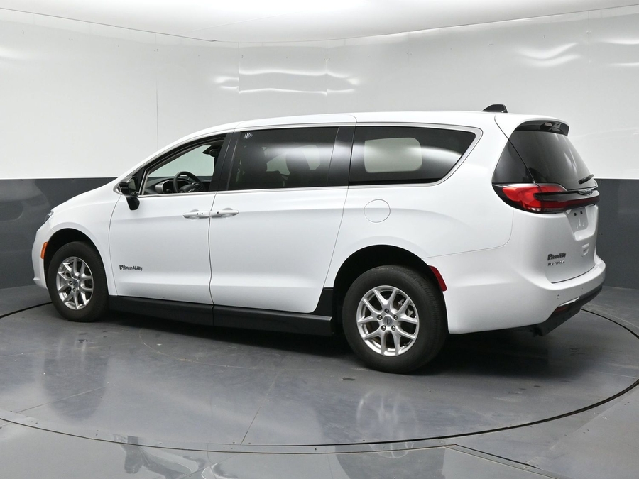 Used 2024 Chrysler Pacifica Touring L - BraunAbility Side Entry Fold Out Manual Ramp
