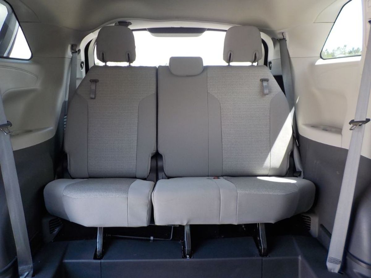 2022 TOYOTA SIENNA - Image 16