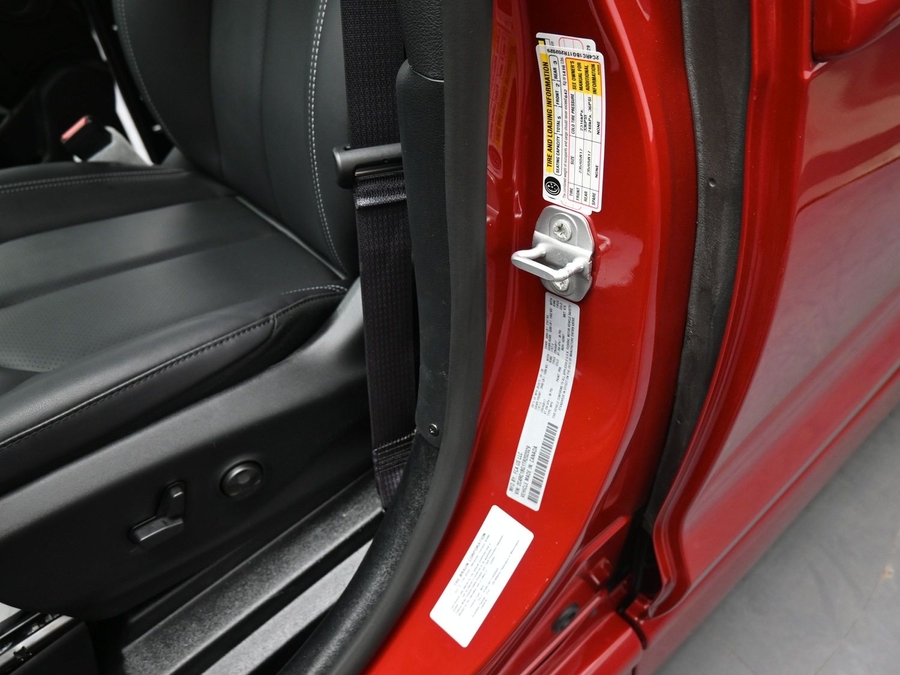 New 2026 Chrysler Pacifica Select Safety - BraunAbility Side Entry Fold Out Automatic Ramp