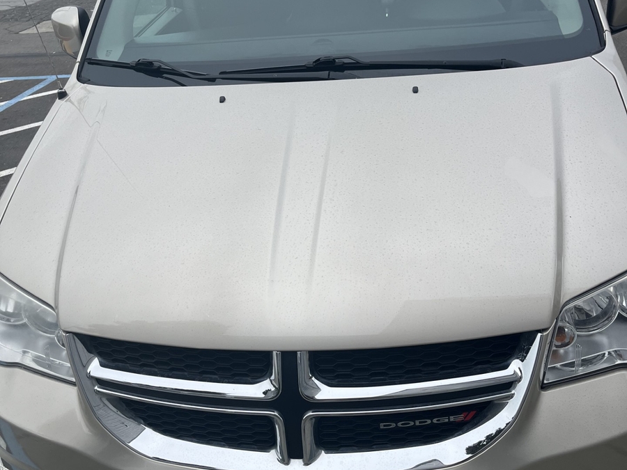 Used 2014 Dodge Grand Caravan SXT - BraunAbility Side Entry Entry Fold Out Automatic Ramp