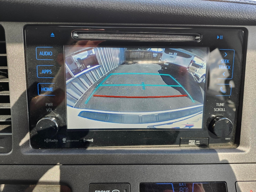 Used 2017 Toyota Sienna XLE Base - BraunAbility Side Entry Entry Fold Out Automatic Ramp