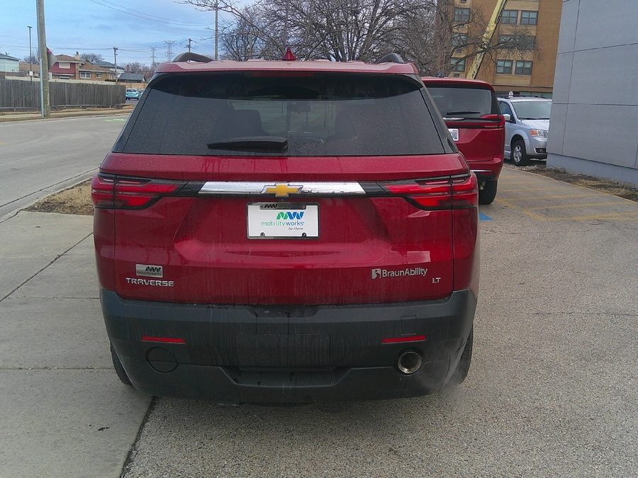 2023 CHEVROLET TRAVERSE - Image 5