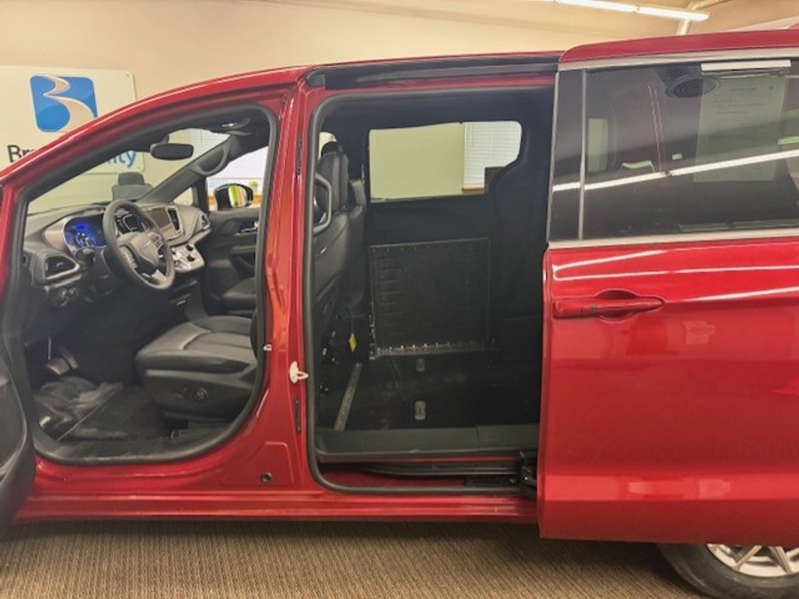 Red Chrysler Pacifica image number 2