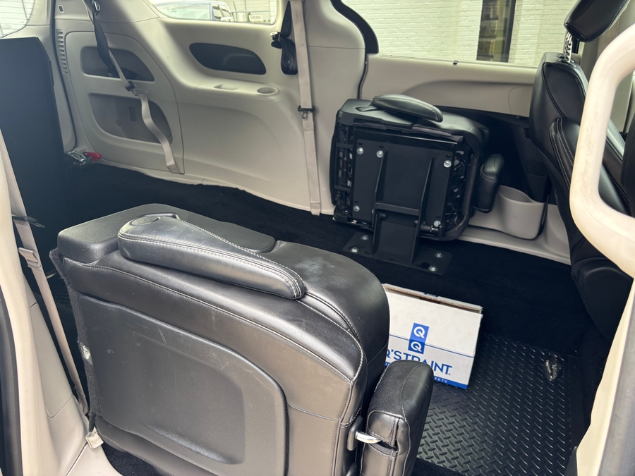 Used 2023 Chrysler Pacifica Touring L - ATS Commercial Rear Entry Fold Out Manual Ramp
