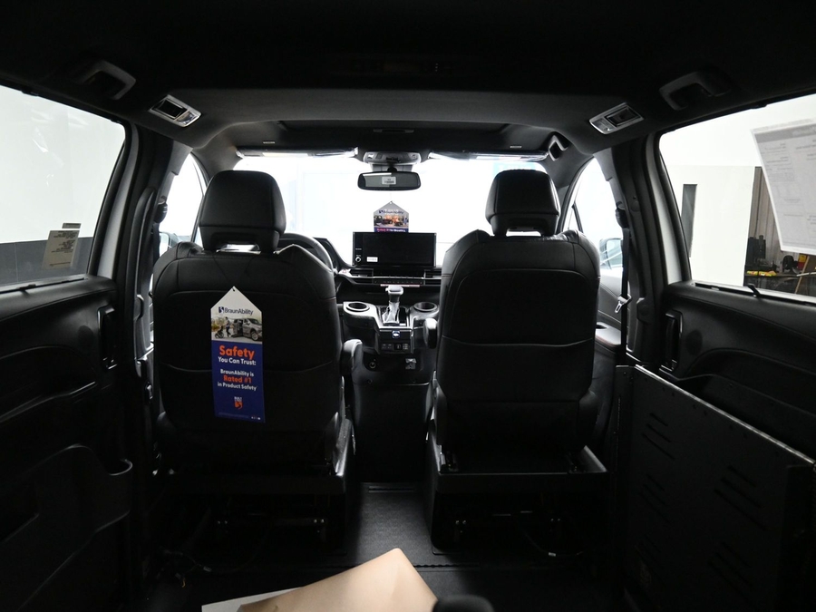 New 2026 Toyota Sienna Hybrid XSE Sport - BraunAbility Side Entry Fold Out Automatic Ramp