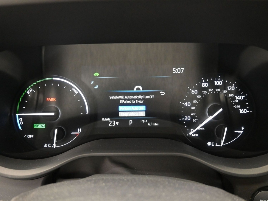 Silver Toyota Sienna image number 15