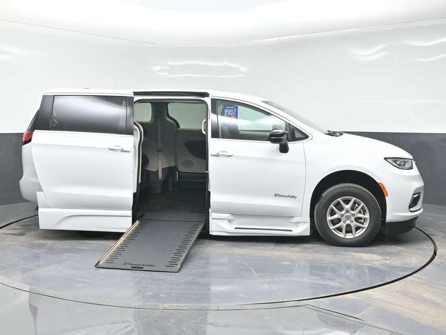 Used 2024 Chrysler Pacifica Touring L - BraunAbility Side Entry Entry In Floor Automatic Ramp