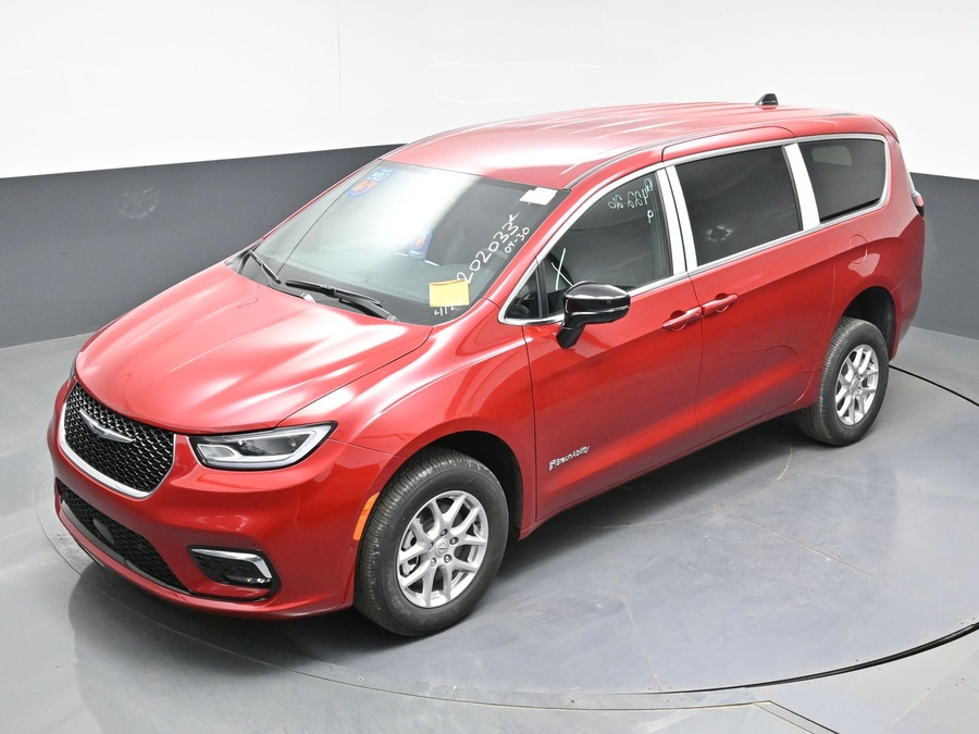 Red Chrysler Pacifica image number 7