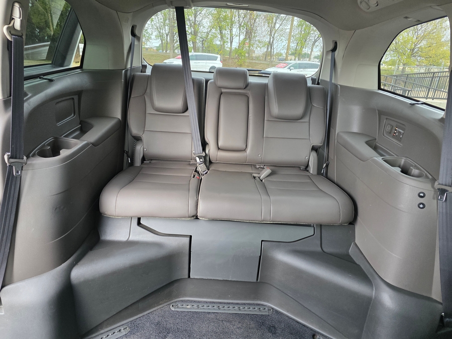 Used 2014 Honda Odyssey Touring - VMI Side Entry Entry In Floor Automatic Ramp