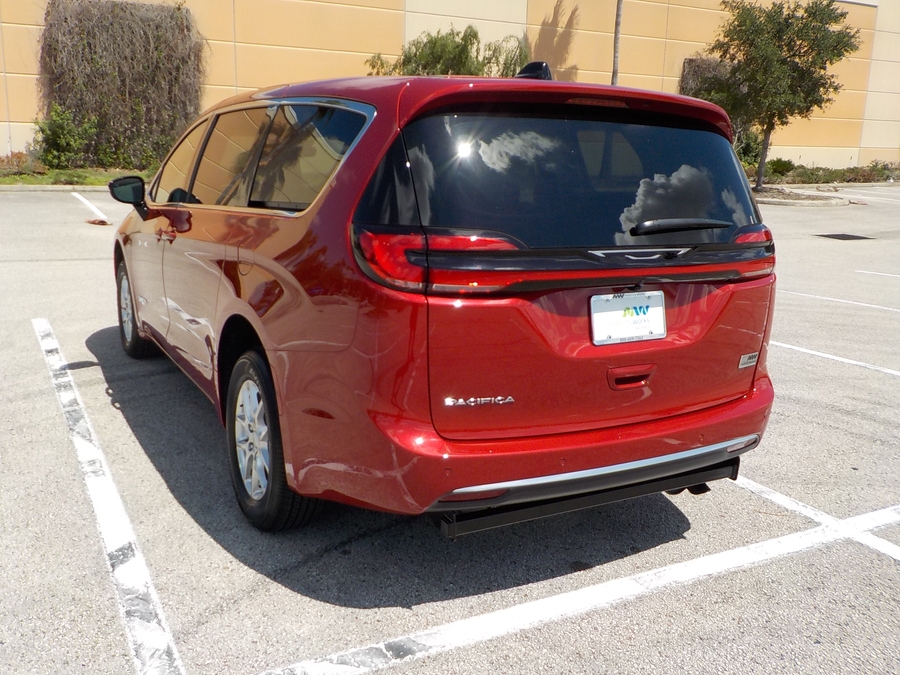 Red Chrysler Pacifica image number 5