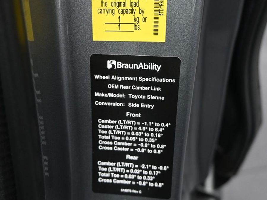 New 2026 Toyota Sienna Hybrid XLE Add - BraunAbility Side Entry In Floor Automatic Ramp