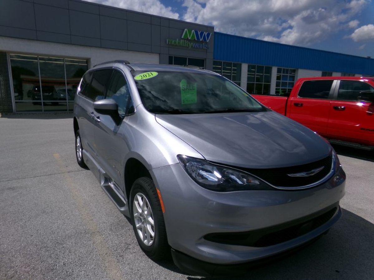 2021 CHRYSLER VOYAGER - Image 4