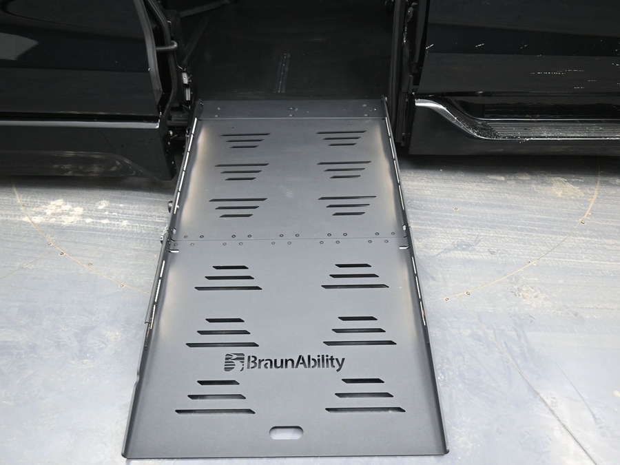 Black Toyota Sienna image number 10