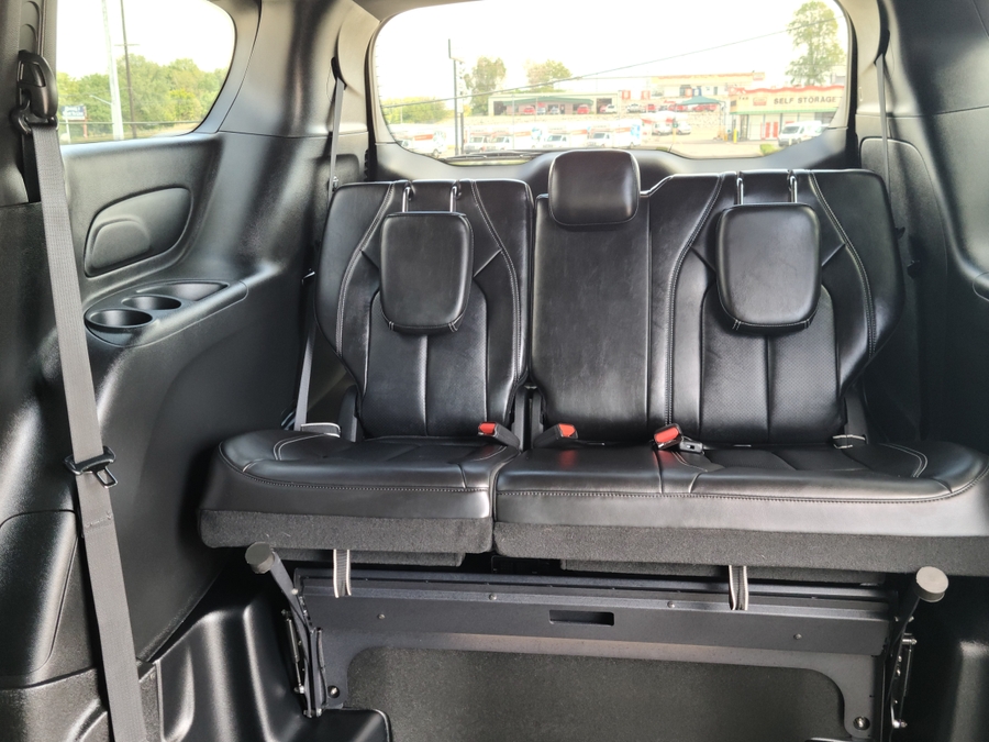 Used 2025 Chrysler Voyager LX - BraunAbility Side Entry Fold Out Automatic Ramp