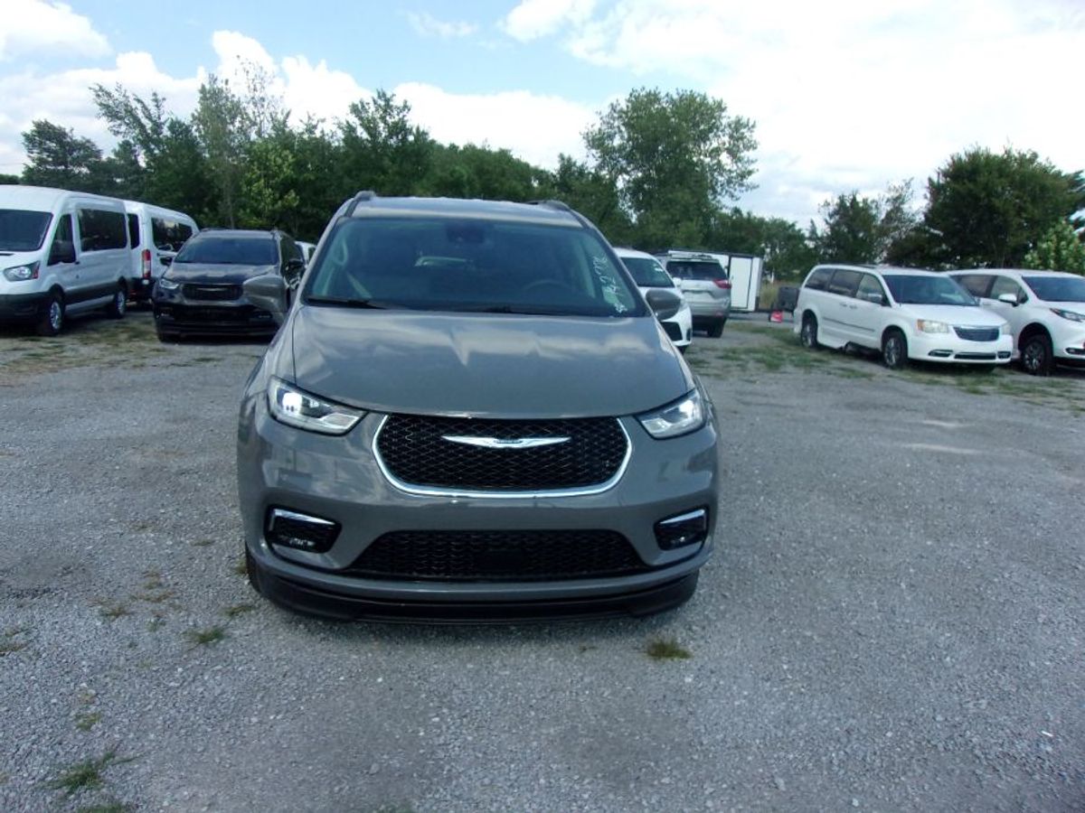 2022 CHRYSLER PACIFICA - Image 2