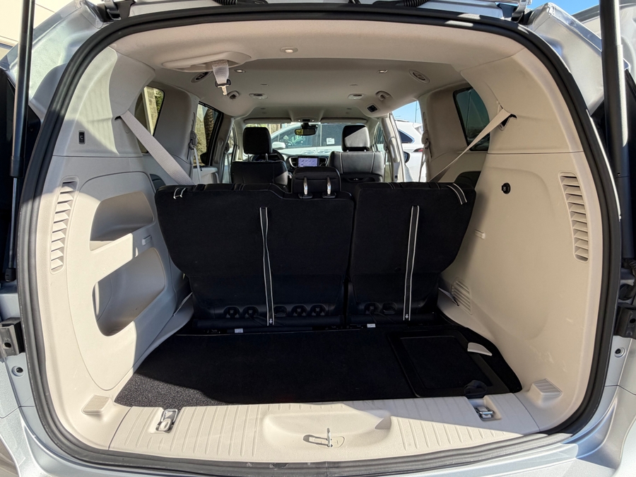 Used 2023 Chrysler Pacifica Touring L - BraunAbility Side Entry In Floor Automatic Ramp