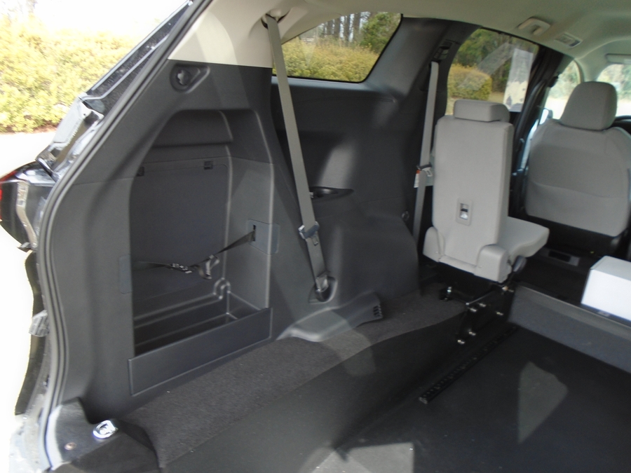 2025 TOYOTA SIENNA - Image 16