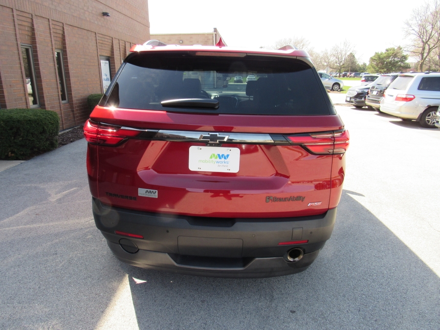 Red Chevrolet Traverse image number 12
