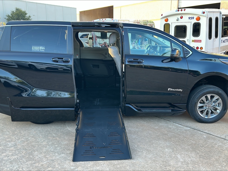 Used 2024 Toyota Sienna Hybrid LE Base - BraunAbility Side Entry Fold Out Automatic Ramp