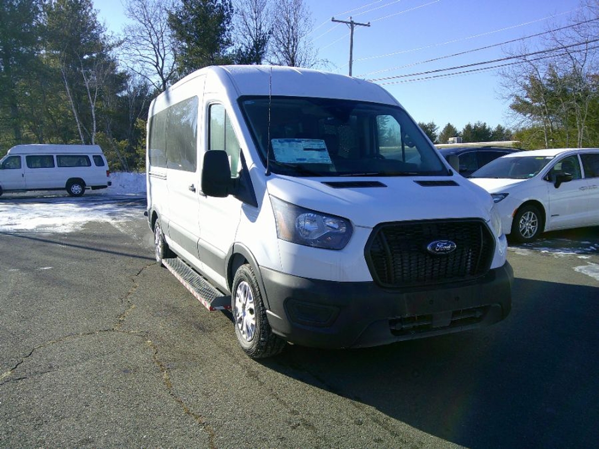 White Ford T350 with Rear Entry Automatic Fold Out ramp