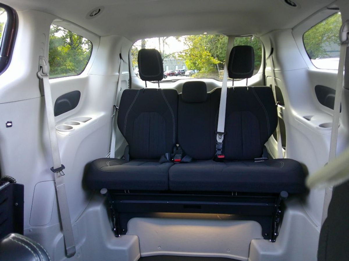 2023 CHRYSLER VOYAGER - Image 23