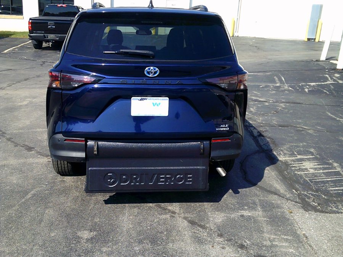 2024 TOYOTA SIENNA - Image 6