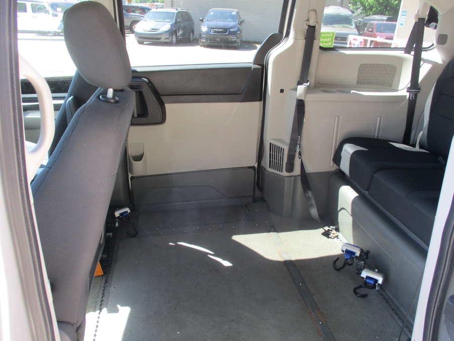 2010 Dodge Grand Caravan SXT - Photo 6
