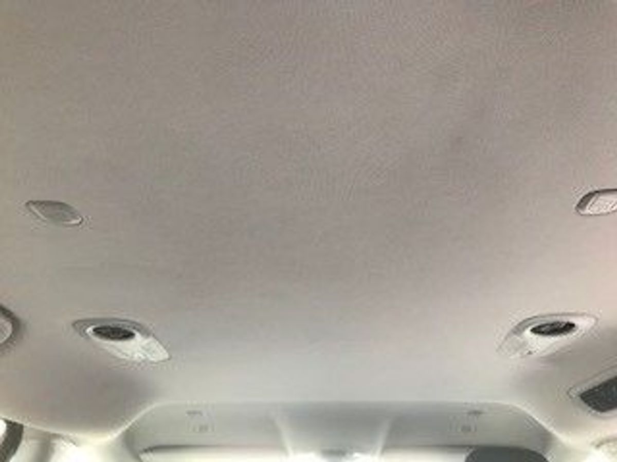 2023 CHRYSLER VOYAGER - Image 15