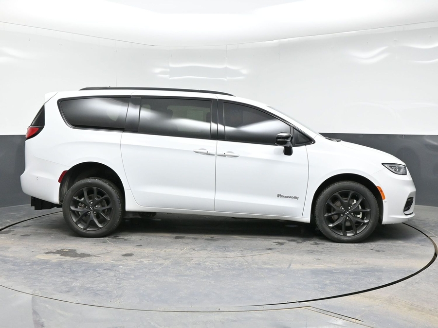 Used 2024 Chrysler Pacifica Touring L - BraunAbility Rear Entry Entry Fold Out Manual Ramp