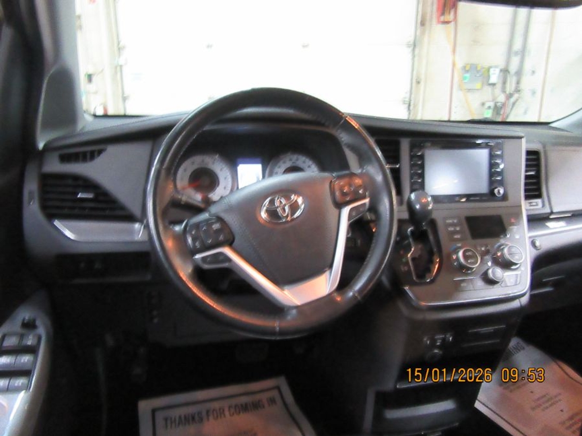2019 TOYOTA SIENNA - Image 7