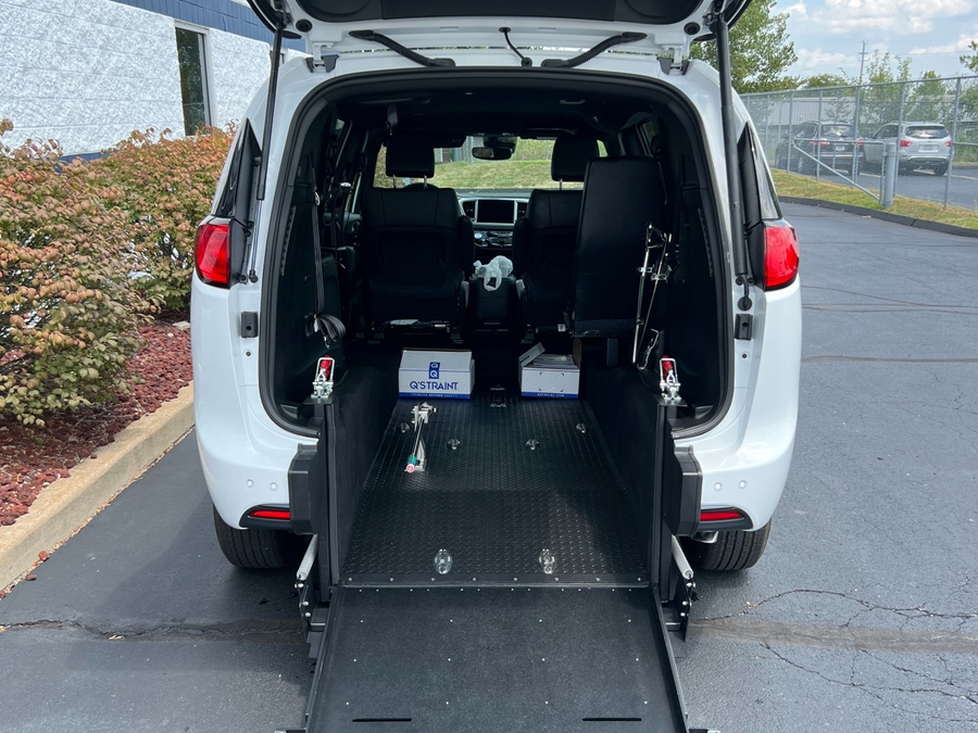 New 2025 Chrysler Voyager LX - FR Conversions Commercial Rear Entry Entry Fold Out Manual Ramp