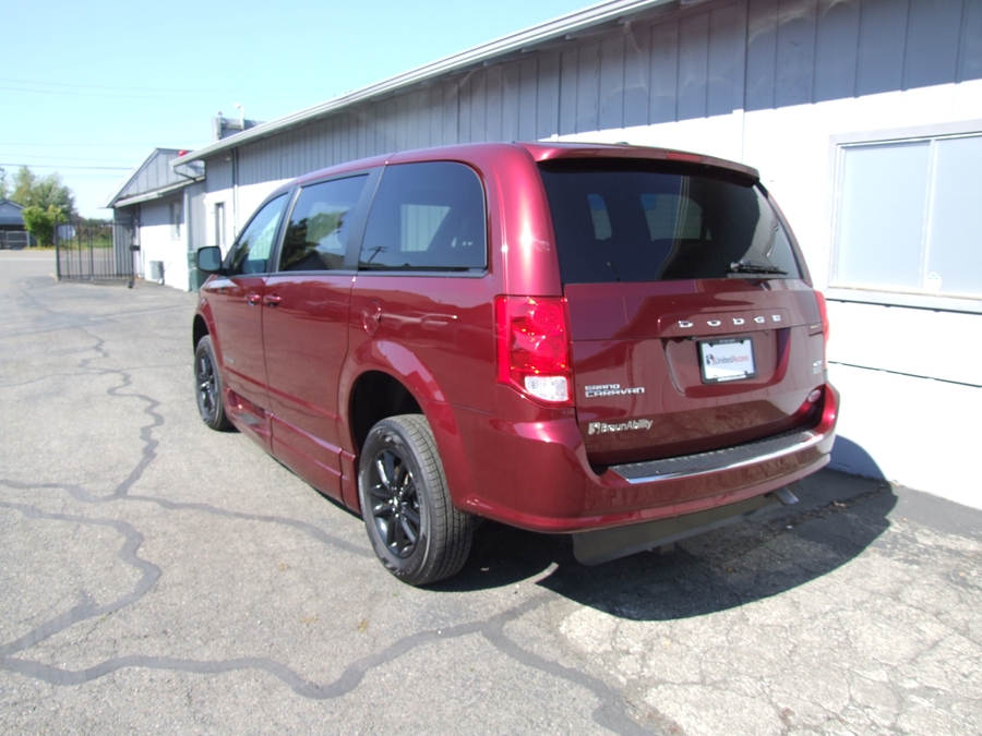 Used 2019 Dodge Grand Caravan GT - BraunAbility Side Entry Fold Out Automatic Ramp