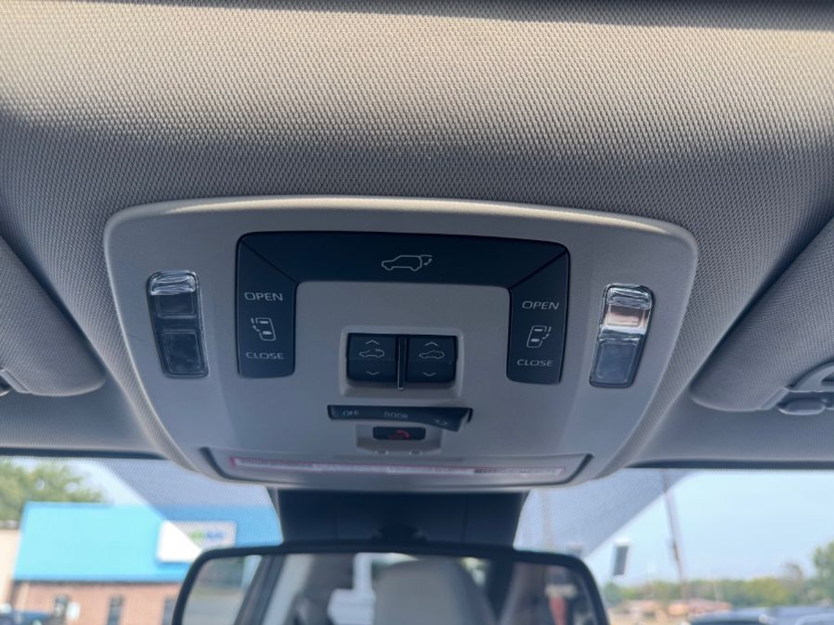 2024 TOYOTA SIENNA - Image 14