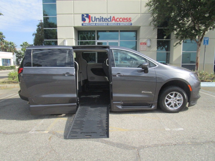 Used 2022 Chrysler Voyager LX - BraunAbility Side Entry Fold Out Automatic Ramp