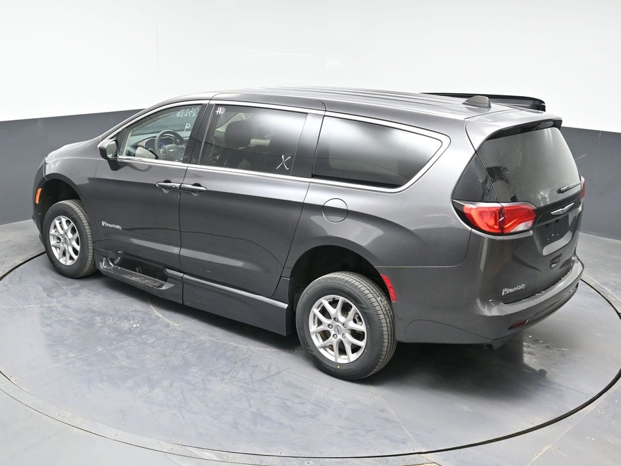 Used 2023 Chrysler Voyager LX - BraunAbility Side Entry Fold Out Automatic Ramp