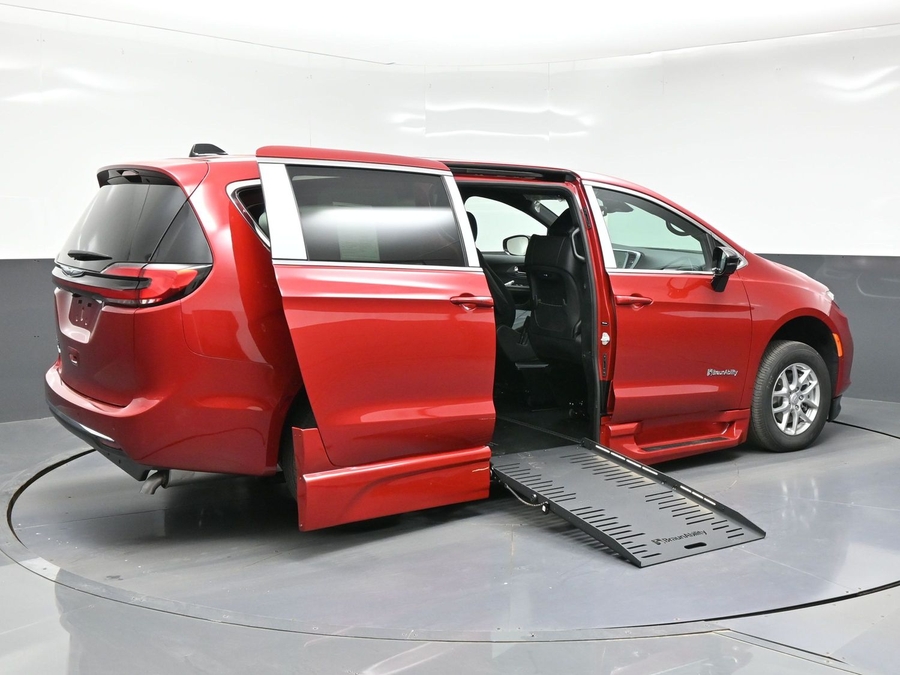 Red Chrysler Pacifica image number 6