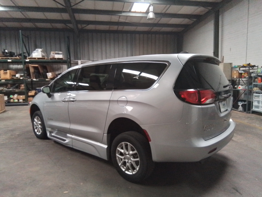 2023 CHRYSLER VOYAGER - Image 5