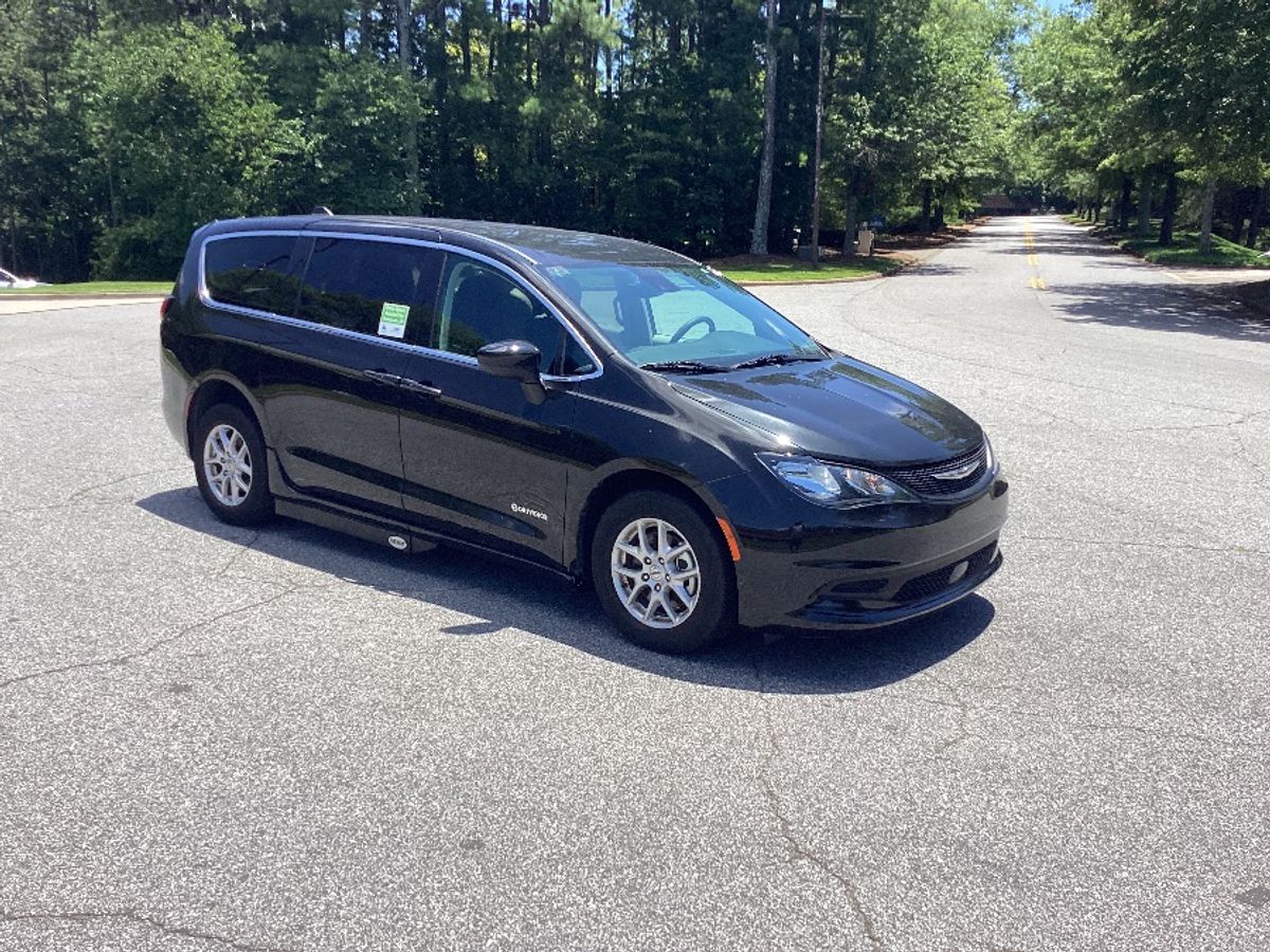 2024 CHRYSLER VOYAGER - Image 8