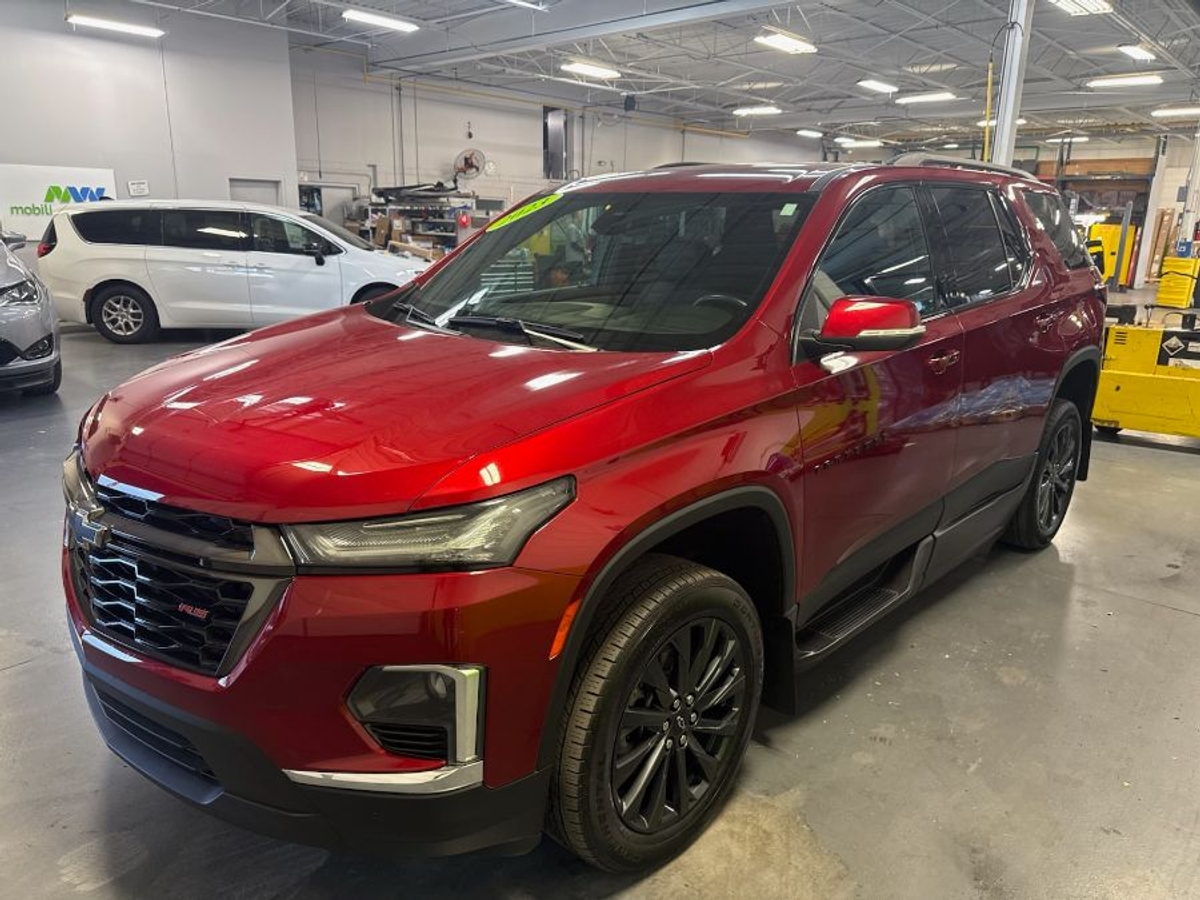 Red Chevrolet Traverse image number 10