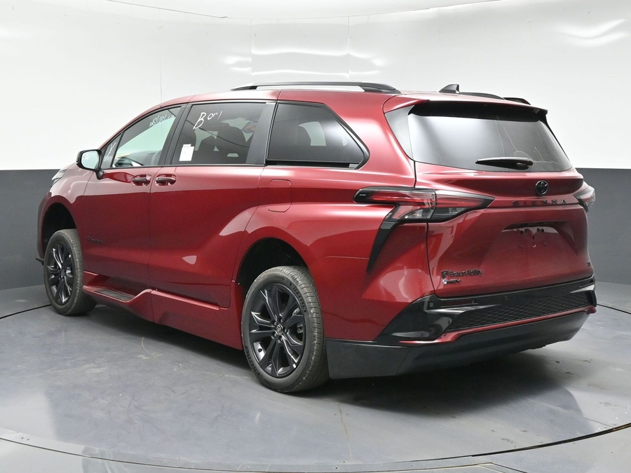 New 2026 Toyota Sienna Hybrid XSE Sport - BraunAbility Side Entry In Floor Automatic Ramp