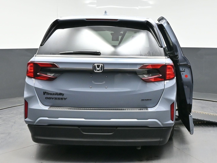 New 2026 Honda Odyssey Sport - BraunAbility Side Entry In Floor Automatic Ramp