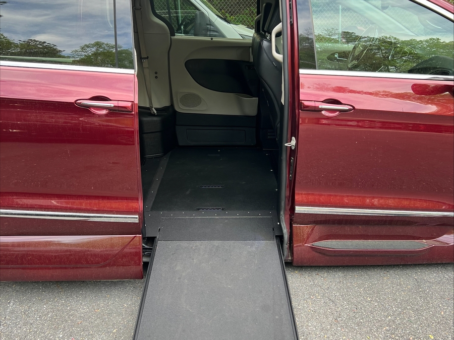 Red Chrysler Pacifica image number 6