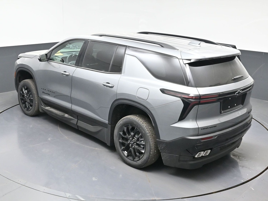 New 2026 Chevrolet Traverse 1LT Midnight - BraunAbility Side Entry Entry In Floor Automatic Ramp